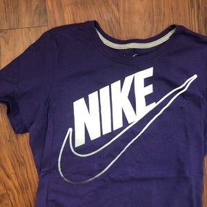 NWOT Purple Nike tee